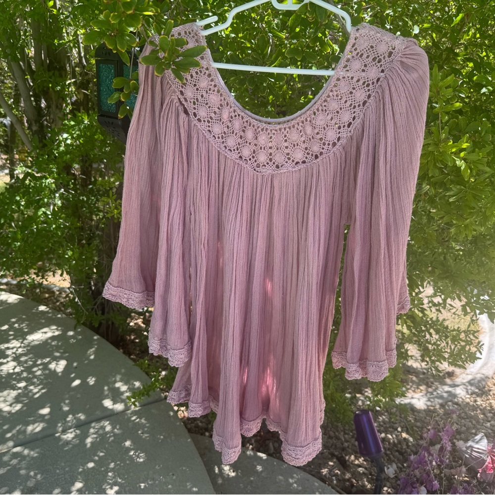 Jen's Pirate Booty Flowy Lace Lilac Gauze Top